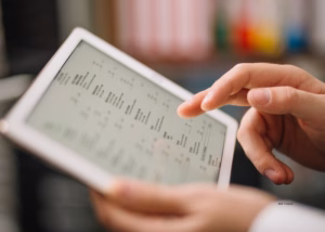 Gesundheitsprävention-Analyse Du siehst ein Tablett mit einer gesundheitspräventionsanalyse