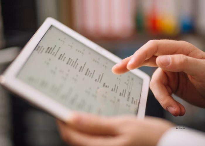 Gesundheitsprävention-Analyse Du siehst ein Tablett mit einer gesundheitspräventionsanalyse
